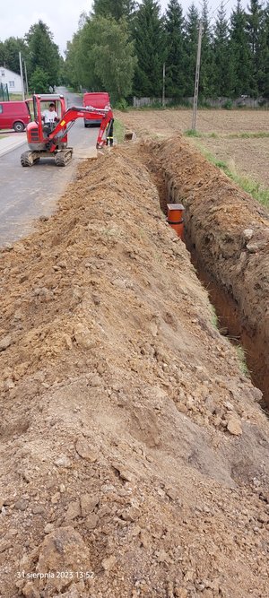 Budowa oczyszczalni ścieków wraz z odcinkami kanalizacji sanitarnej w miejscowości Broniszów