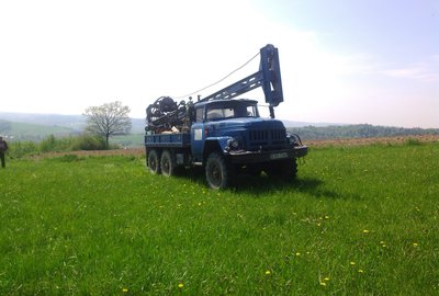 Wykonanie otworu poszukiwawczego za wodą w miejscowości Glinik