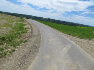 Wykonanie poboczy przy drogach gminnych Brzeziny Zagrody, Glinik Podlas k. Ziarnik, Nawsie Stachorówka w ramach II Etapu przebudowy tych dróg