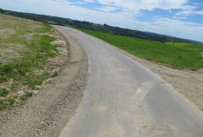 Wykonanie poboczy przy drogach gminnych Brzeziny Zagrody, Glinik Podlas k. Ziarnik, Nawsie Stachorówka w ramach II Etapu przebudowy tych dróg