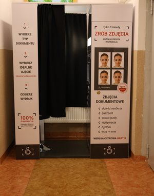 Fotokabina w Urzędzie Gminy w Wielopolu Skrzyńskim
