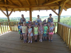 Wycieczka dzieci z oddziałów przedszkolnych  do Zagrody Edukacyjnej  w  ramach projektu pn. „Nowa Jakość Edukacji w Integracyjnym Przedszkolu Krasnala Hałabały”