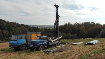 „Wykonanie otworu poszukiwawczego Br-2 w celu ujęcia wód podziemnych z utworów kredowych w miejscowości Broniszów oraz wykonanie otworu poszukiwawczego Ws-1 w celu ujęcia wód podziemnych z utworów trzeciorzędowych w miejscowości Wielopole Skrzyńskie”