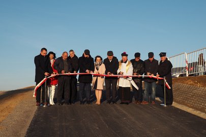 Uroczyste oddanie do użytku drogi gminnej Glinik k. cmentarza
