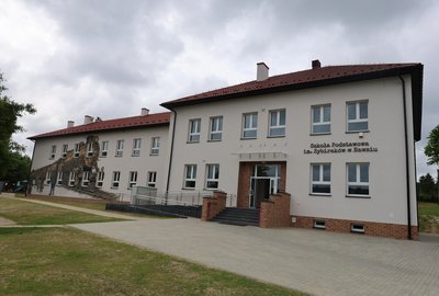 Termomodernizacja Szkoły Podstawowej im. Sybiraków w Nawsiu