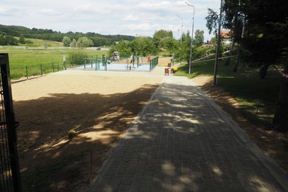 Wykonanie prac przygotowawczych związanych z rozbudową Placu Zabaw w Wielopolu Skrzyńskim