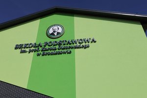 Szkoła w Broniszowie - img_3369.jpg