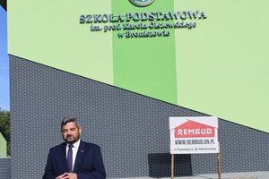 Szkoła w Broniszowie - img_3389.jpg